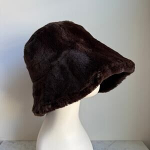 Nordstrom Faux Fur Cloche Hat Chocolate Brown Fall Winter Made in Italy